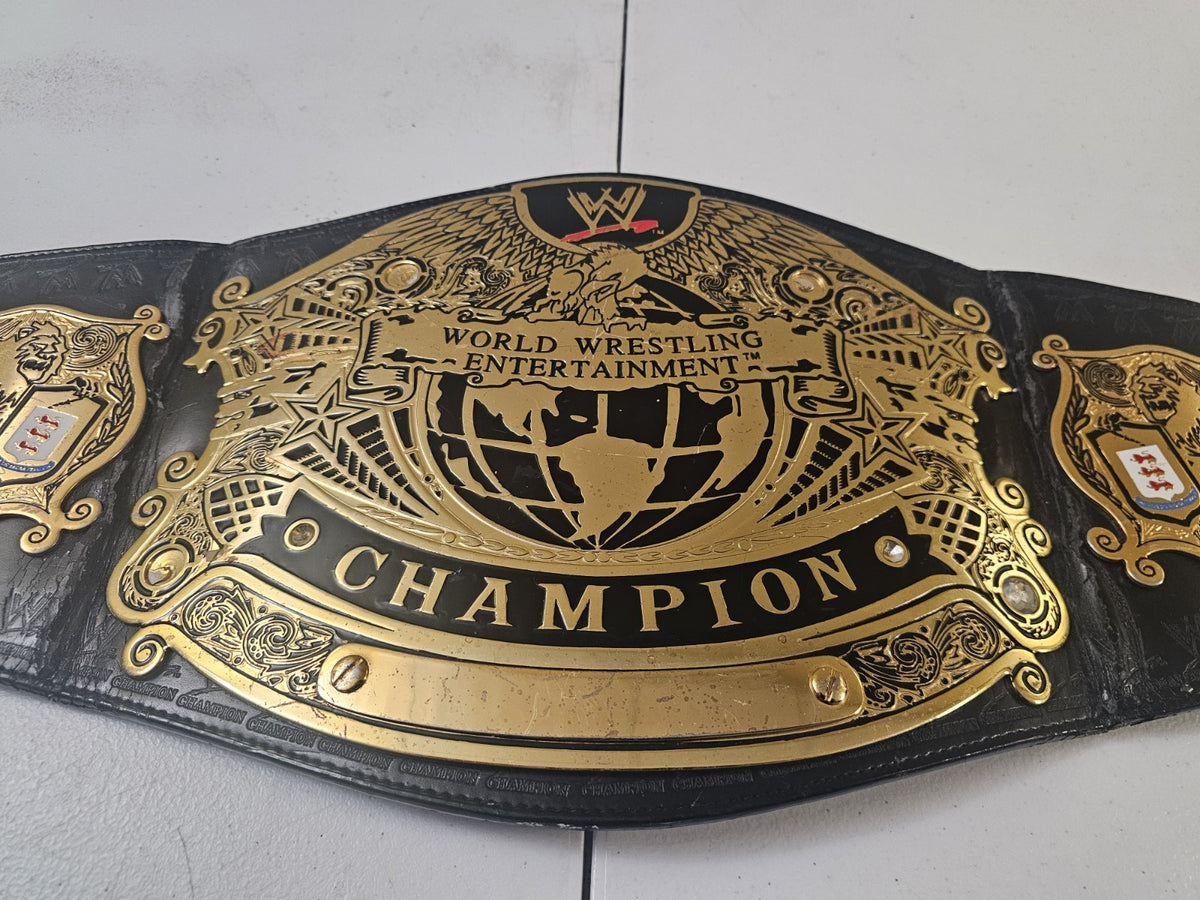 Used Rare WWE Undisputed Championship V1 Belt 2002 Figures Toy Co Release