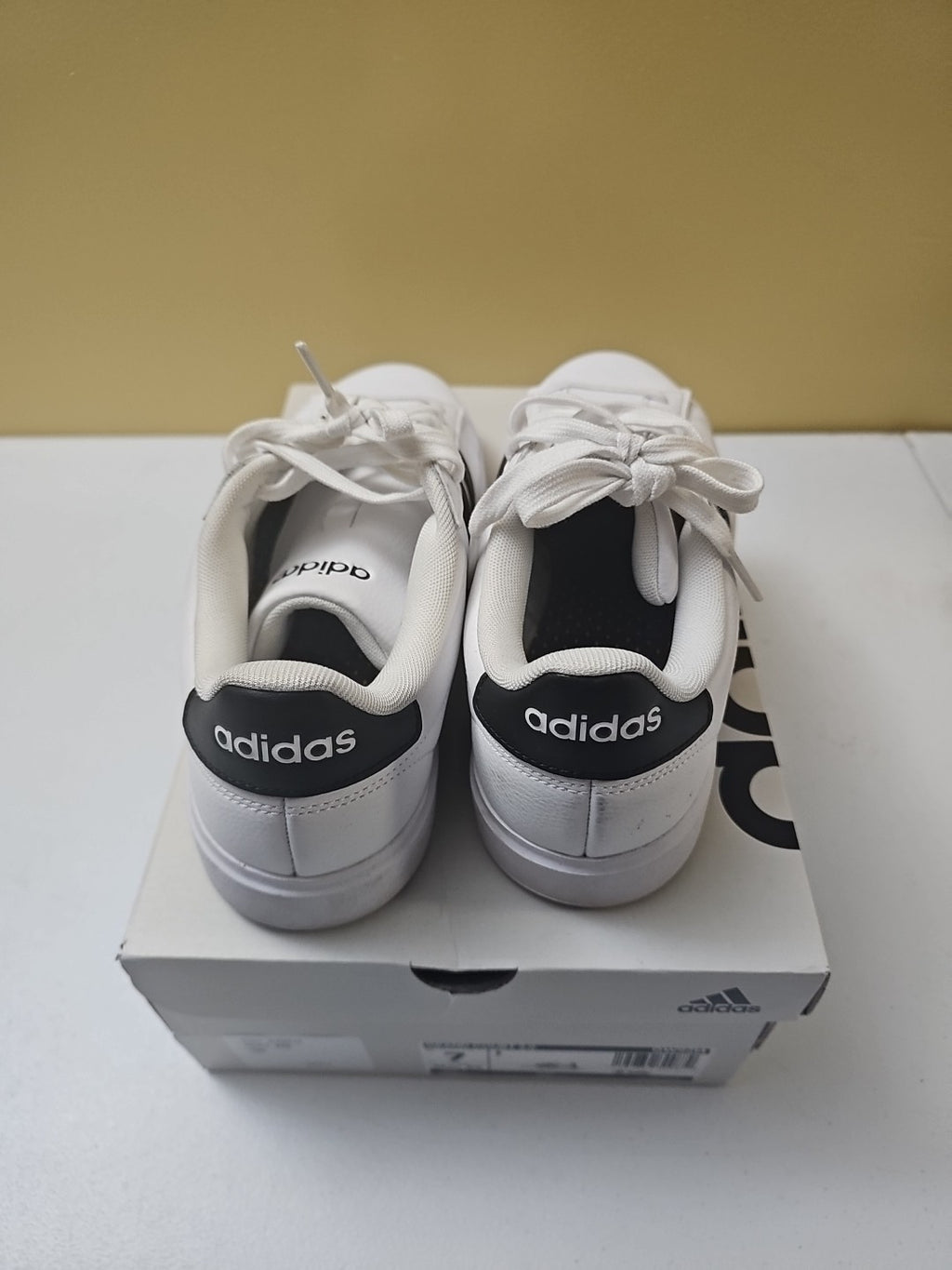 Adidas Womens Grand Court 2.0 White Tennis Shoes Size 7 (7821788)