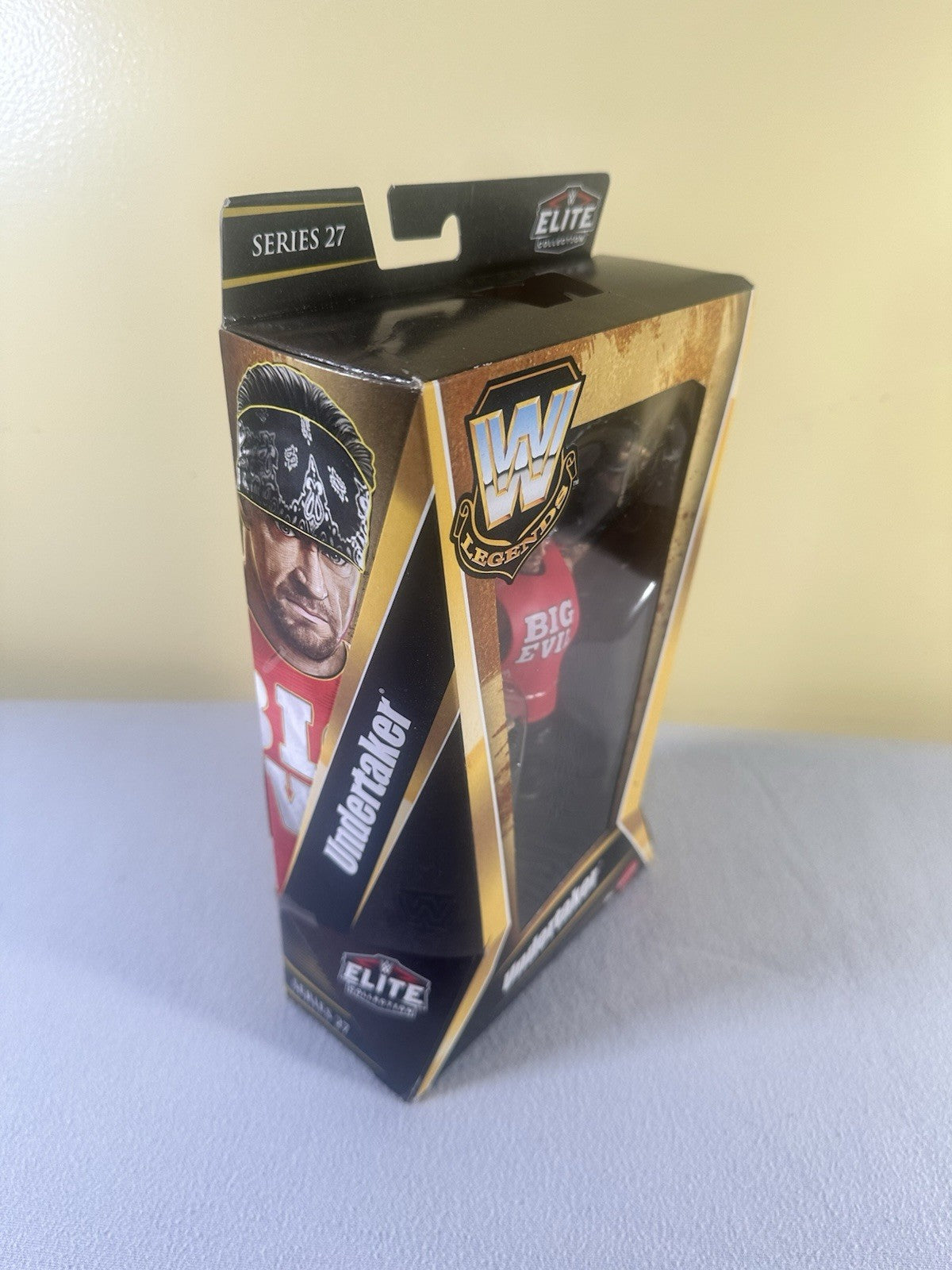 WWE LEGENDS Elite Collection: UNDERTAKER  Series 27 - Red Big Evil Shirt (NEW)