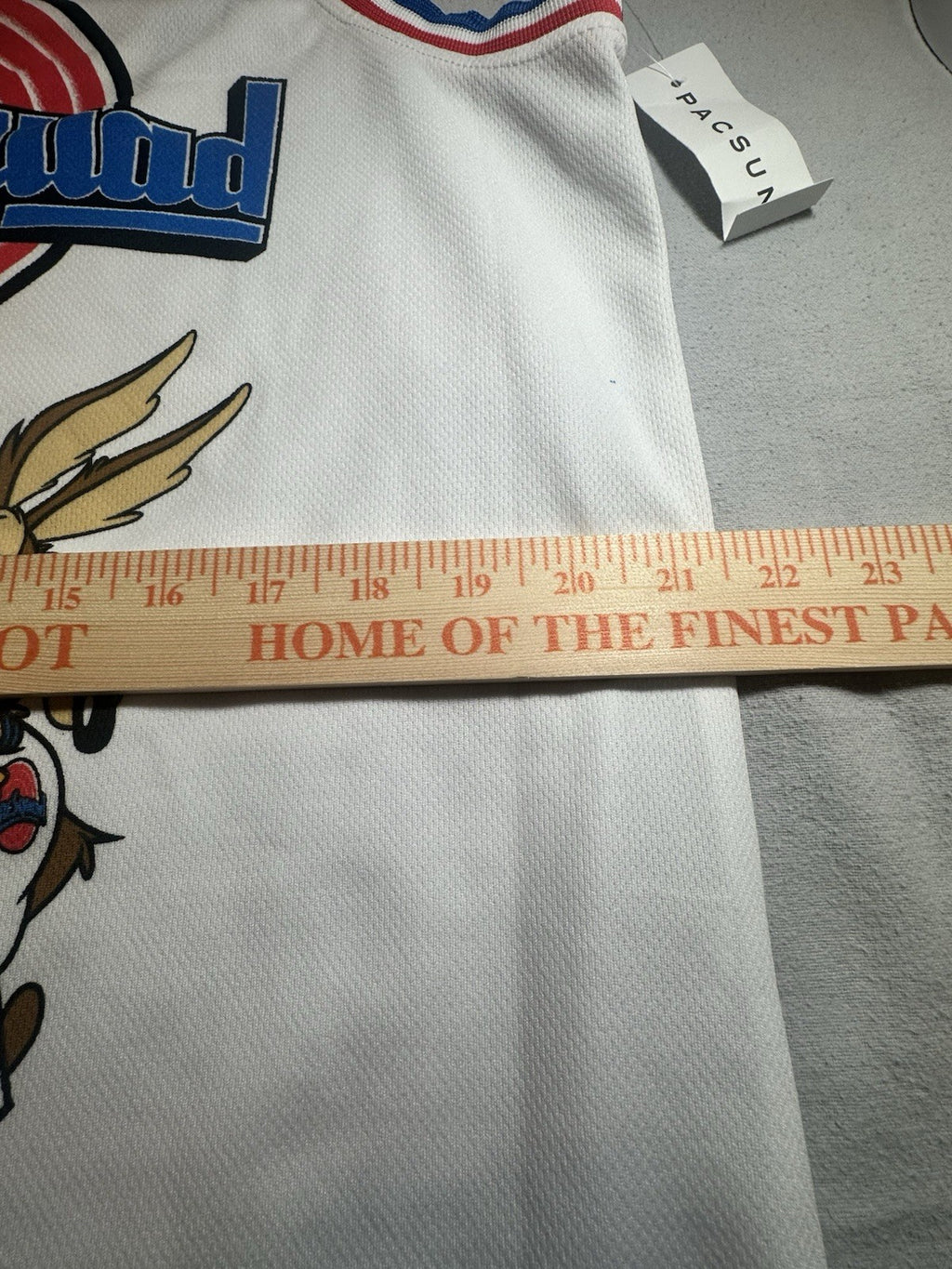 Vintage 1996 Space Jam Tune Squad Jersey Bugs #1 M