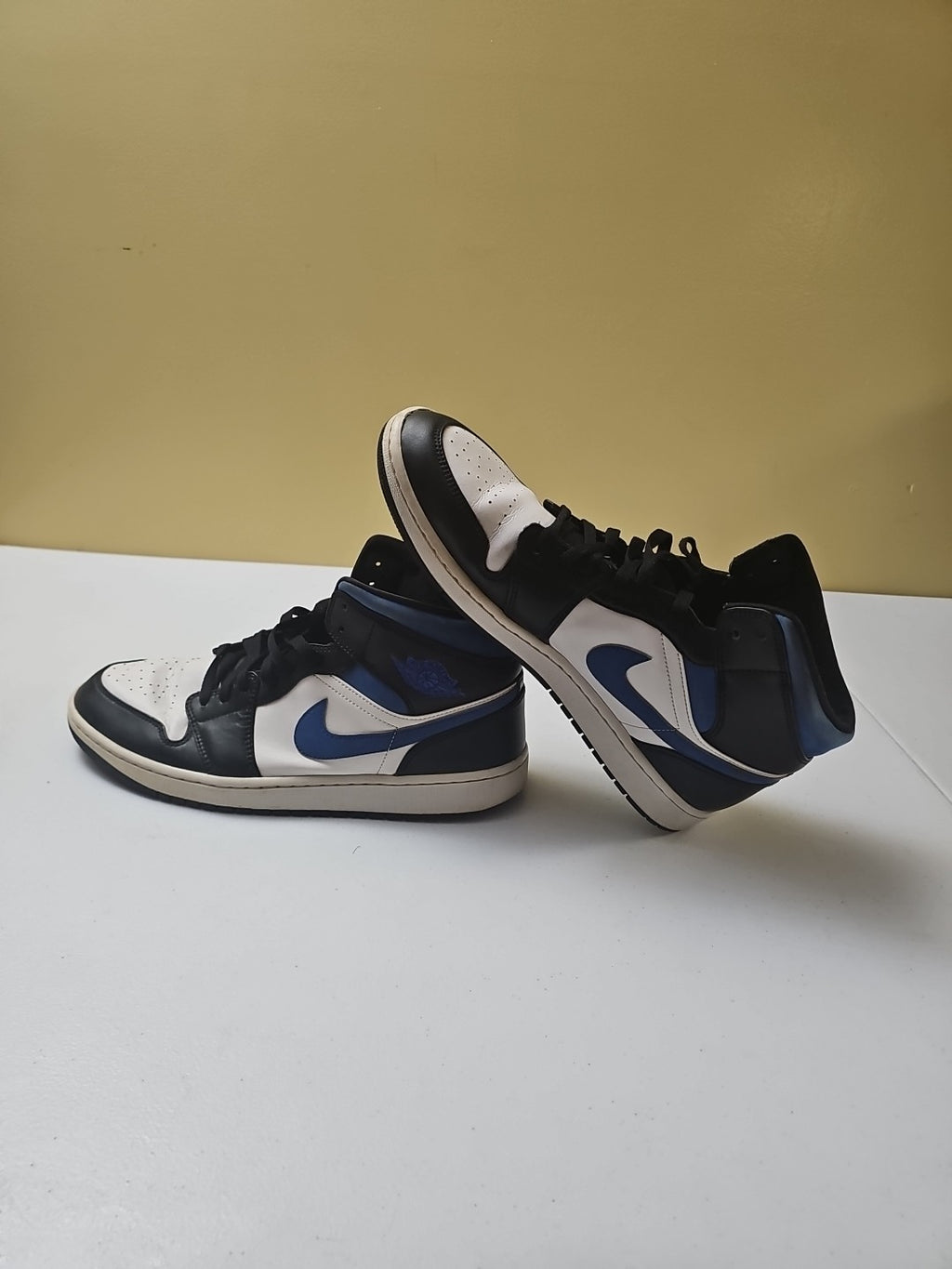 Authentic Nike Mens Jordan 1 Mid 554724-140 Black Blue White Sneaker Shoes 13