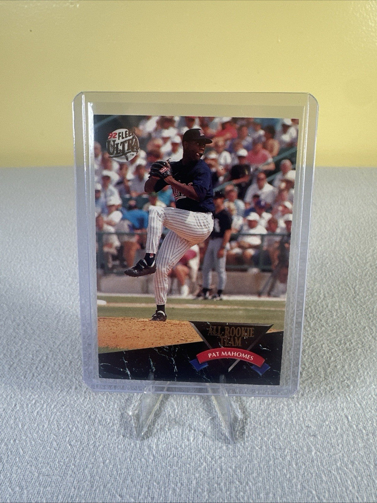 1992 Fleer Ultra All-Rookie Team Pat Mahomes #9 - Minnesota Twins