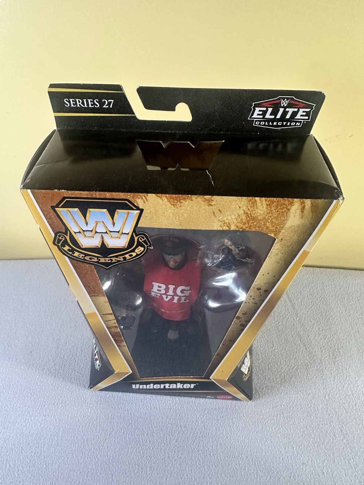 WWE LEGENDS Elite Collection: UNDERTAKER  Series 27 - Red Big Evil Shirt (NEW)