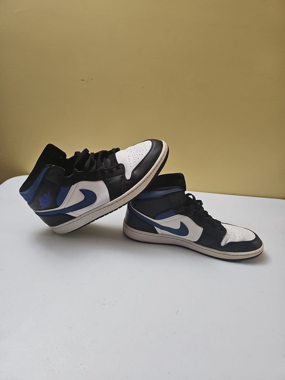 Authentic Nike Mens Jordan 1 Mid 554724-140 Black Blue White Sneaker Shoes 13