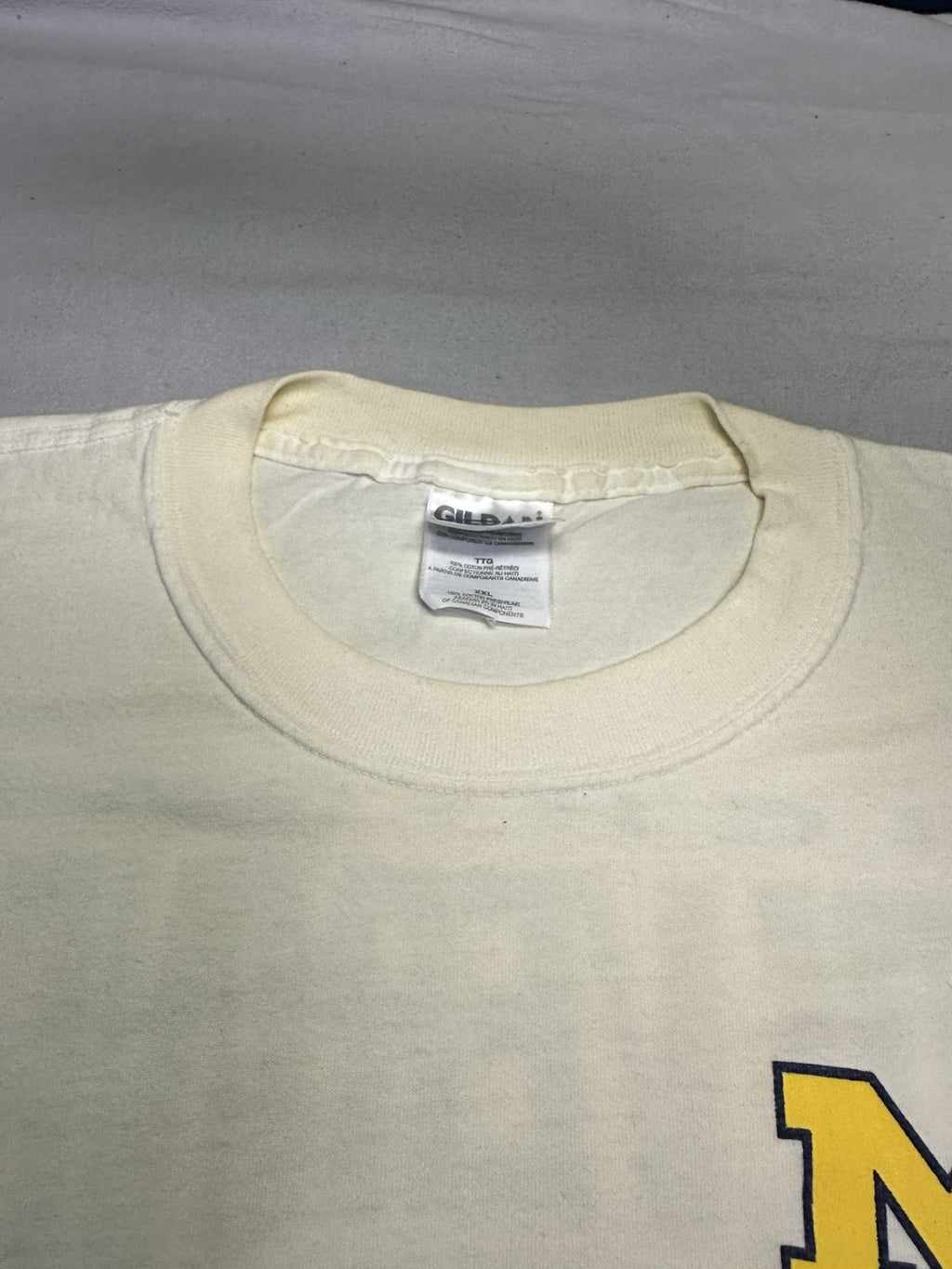 Michigan University Wolverines “Football Bowl Tradition” T-shirt Size XXL