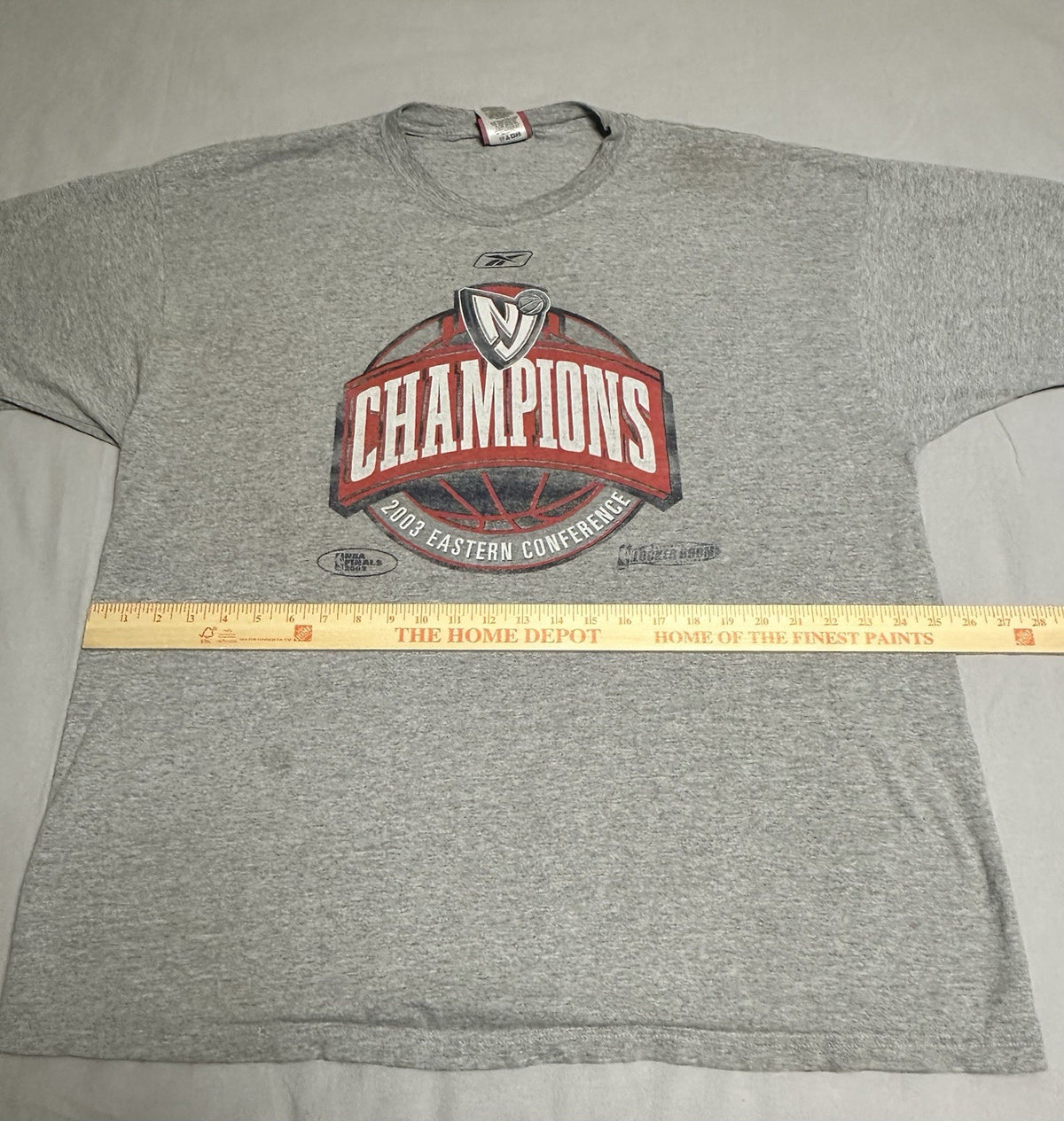 Vintage 2003 New Jersey Nets Easter conference Champions locker room tee XL