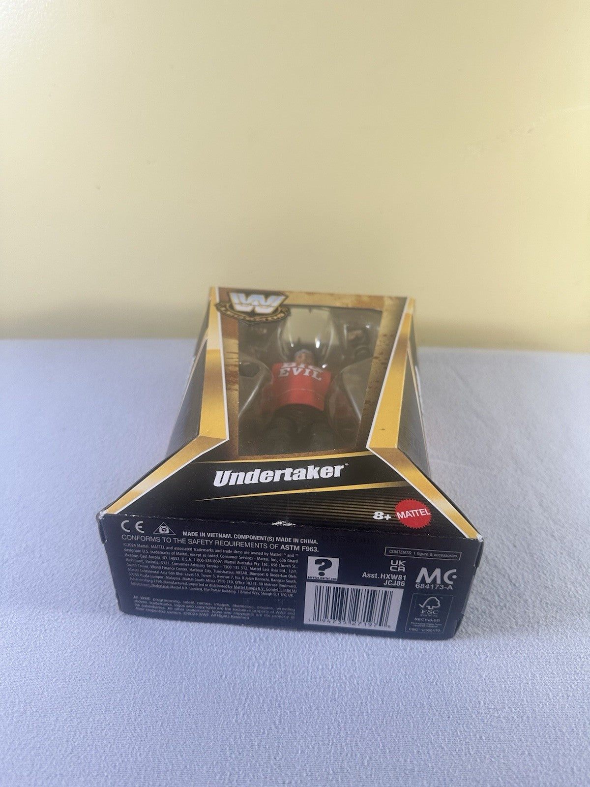 WWE LEGENDS Elite Collection: UNDERTAKER  Series 27 - Red Big Evil Shirt (NEW)